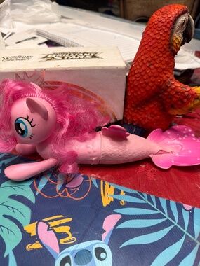 Pony Pinkie Pie My Little Pony Sea Pony Battery Swims In Water untes